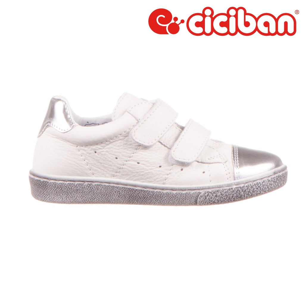 Smith White 38 Shoe