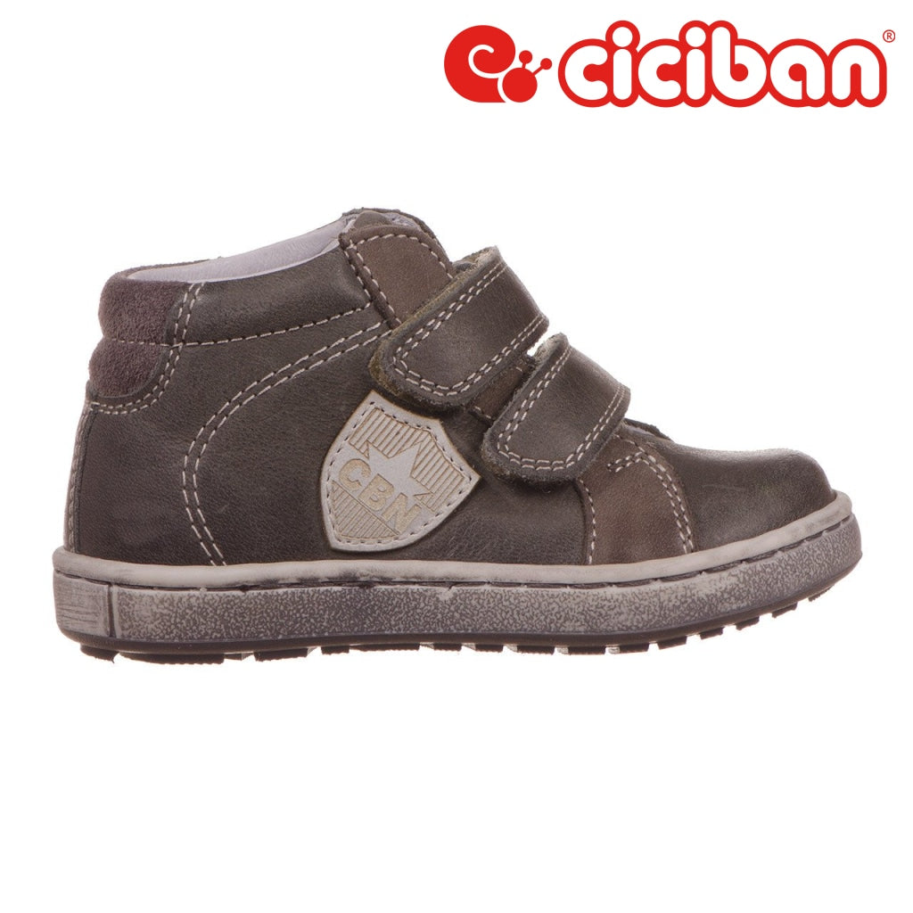 Web Taupe 16 Shoe