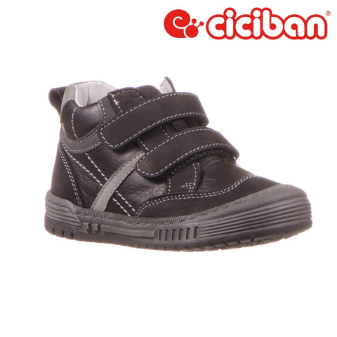 Street Carbon 56 Shoe
